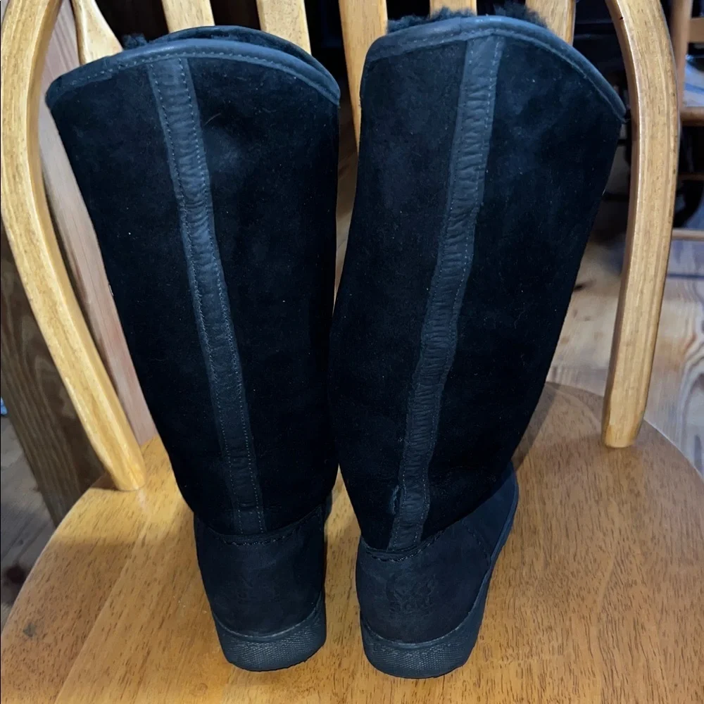 Sorel Wool LiningWomen's Black Suede Boots 6